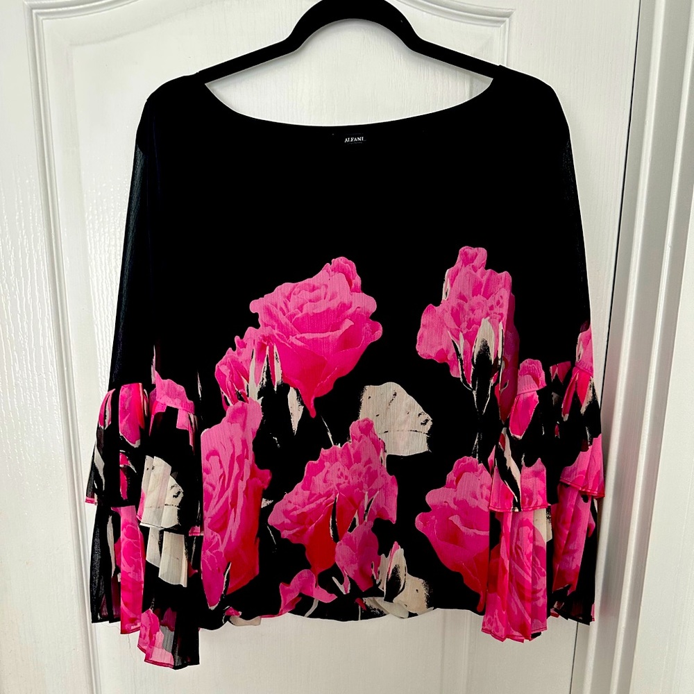 Alfani floral blouse. Long sleeve blouse. Size M